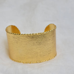 Cuff Mary mediano